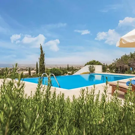 Villa Aphrodite Hills Superior 190 *
